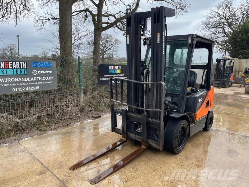 Doosan D30S-5 Forklift Πετρελαιοκίνητα Κλαρκ