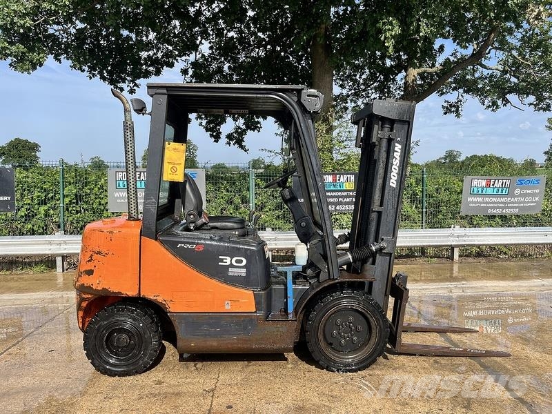 Doosan D30S-5 Forklift Gaffeltrucks - andre