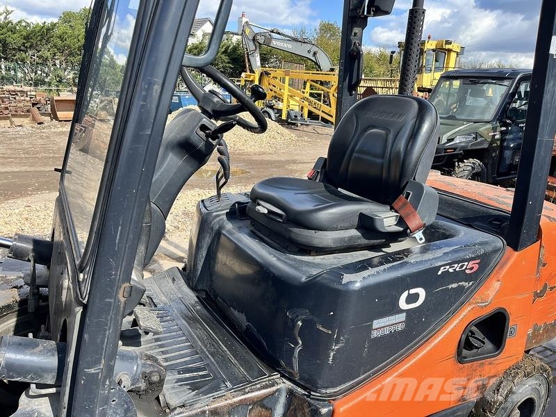 Doosan D30S-5 Forklift Dizelski viličari