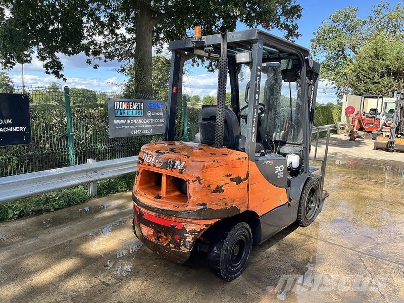 Doosan D30S-5 Forklift Dizelski viličari