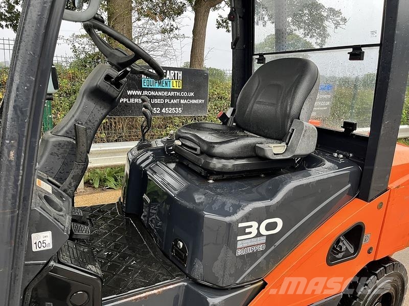 Doosan D30S-7 Forklift Diesel forklifts