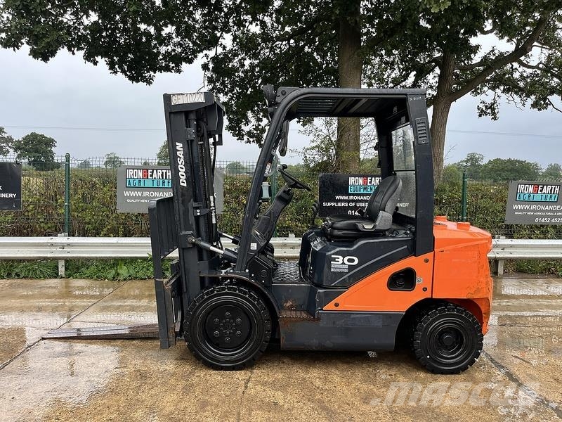 Doosan D30S-7 Forklift Diesel forklifts
