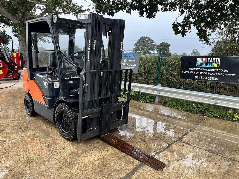 Doosan D30S-7 Forklift Diesel forklifts