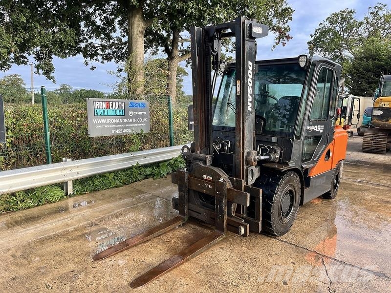 Doosan D45SC-7 Forklift Diesel forklifts