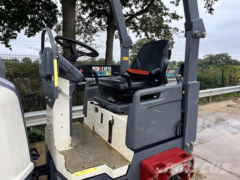 Dynapac CC1200 Roller مداحل ثنائية الاسطوانة
