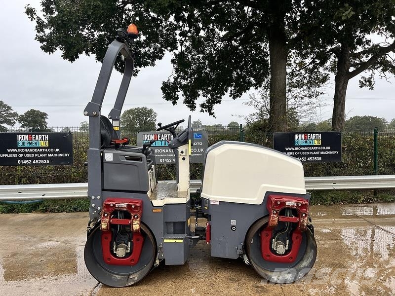 Dynapac CC1200 Roller مداحل ثنائية الاسطوانة