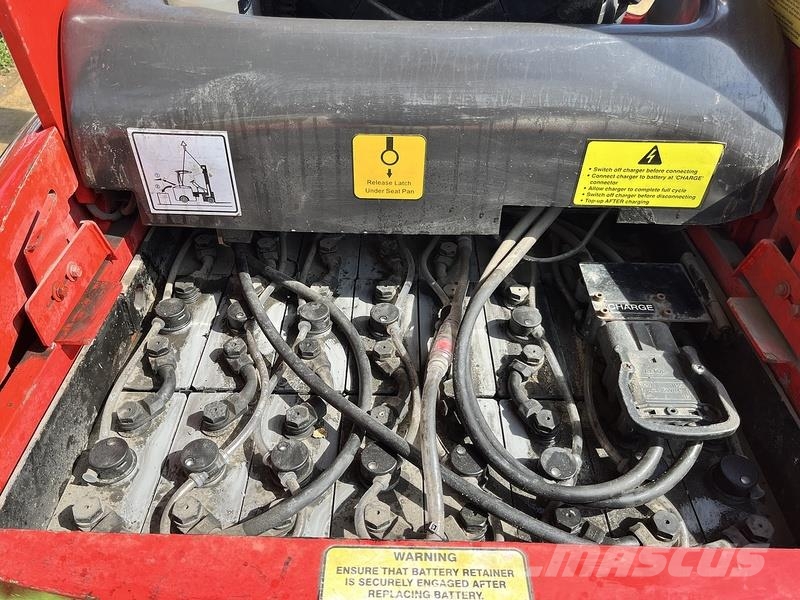 Flexi AC 1100 Articulating Forklift شاحنات ذات رافعات شوكية - أخرى