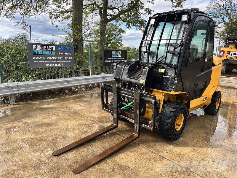 JCB 35-26D 4WD Wastemaster Teletruk Telescopic handlers
