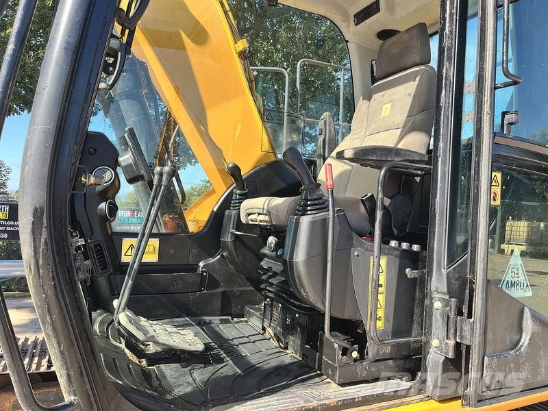 JCB JS145LC Excavator Raupenbagger
