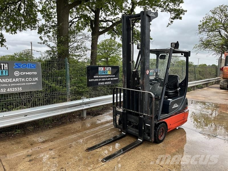 Linde E16C-02 Forklift Електрически вилични кари-повдигачи