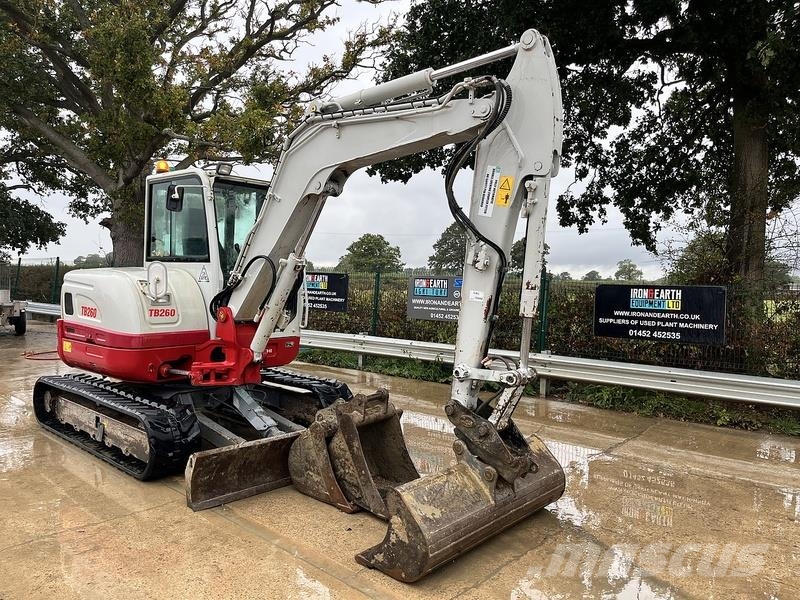Takeuchi TB260 Excavator Bagri goseničarji