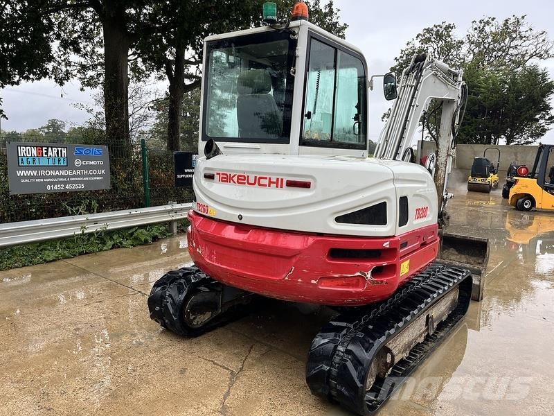 Takeuchi TB260 Excavator Bagri goseničarji