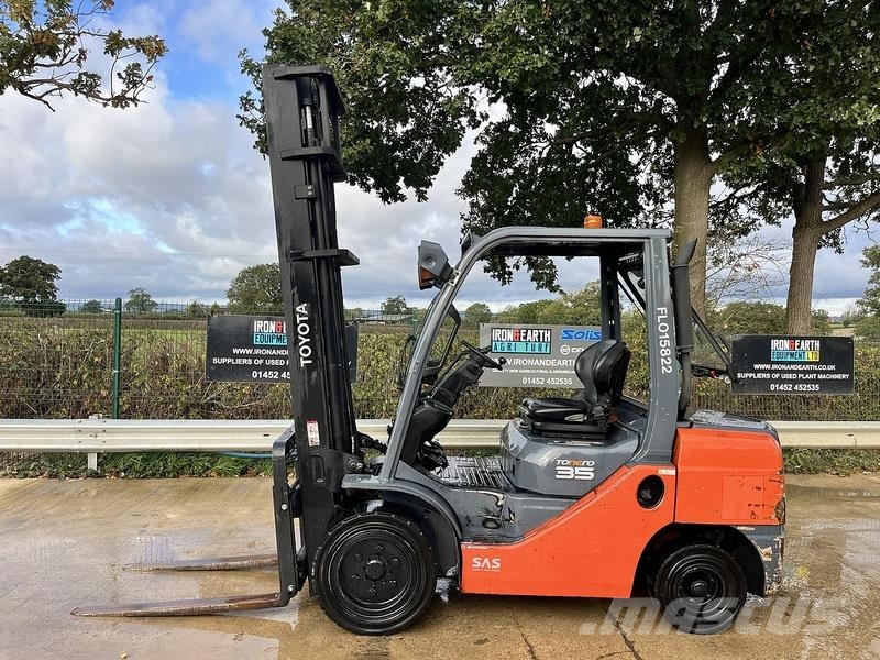 Toyota 02-8FDJF35 Forklift Diesel forklifts