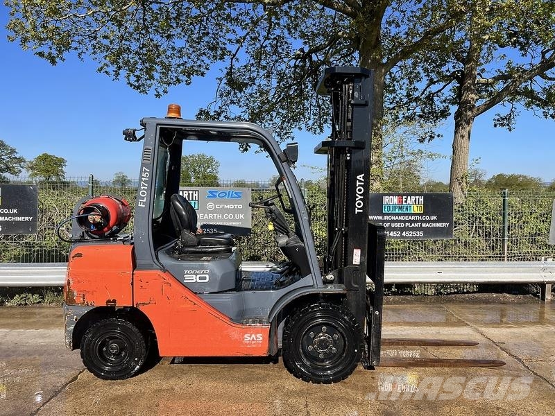 Toyota 02-8FGF30 Forklift Вилични кари-повдигачи - други