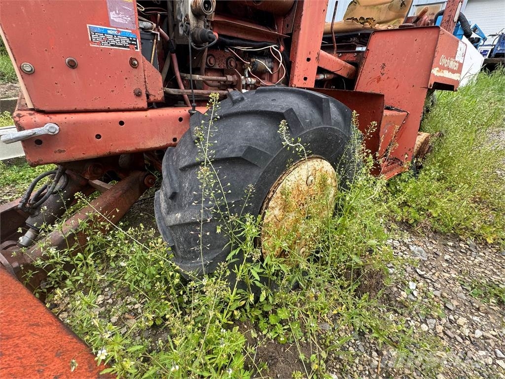 Ditch Witch 3500 DD Freze za kopanje jarkov Trenčerji
