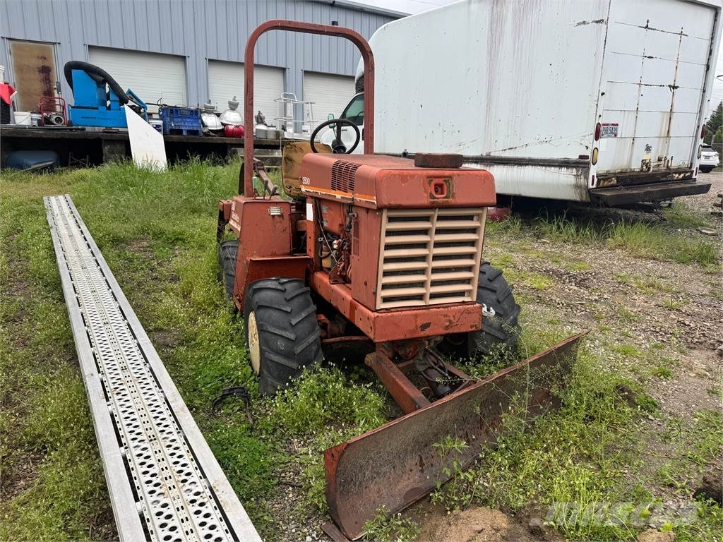 Ditch Witch 3500 DD Freze za kopanje jarkov Trenčerji