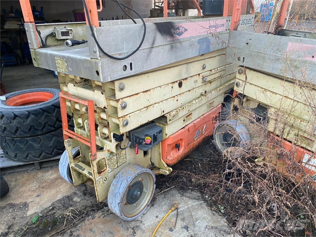 JLG 2630ES 剪叉式升降机