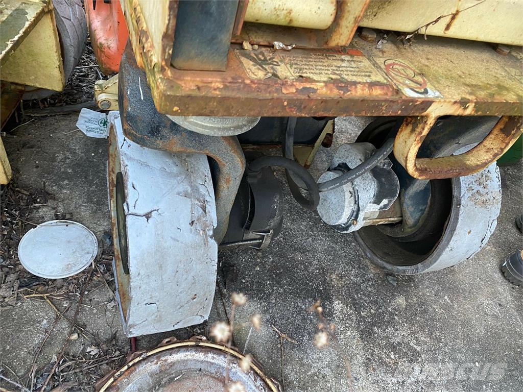 JLG 2630ES 剪叉式升降机
