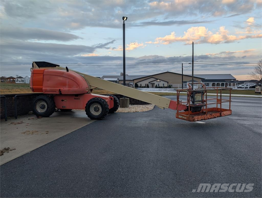JLG 600S Booms and arms