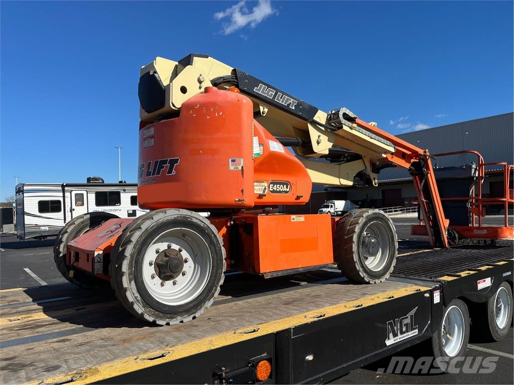 JLG E450AJ Gieken en dippers