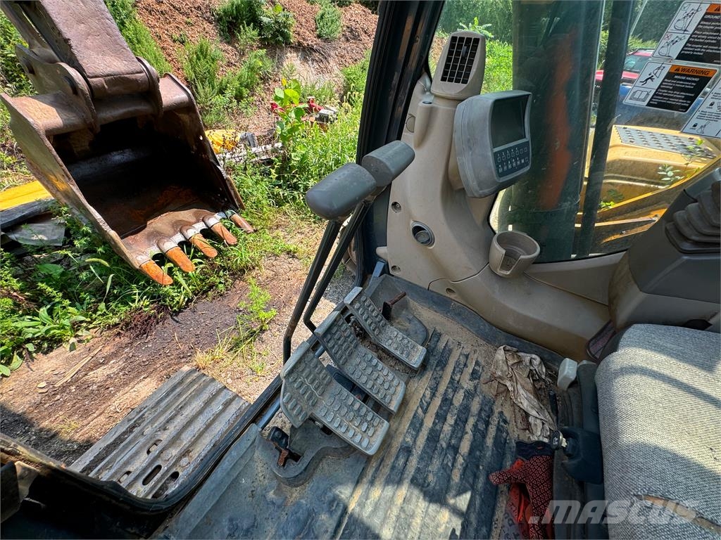 John Deere 350DLC Excavatoare pe șenile
