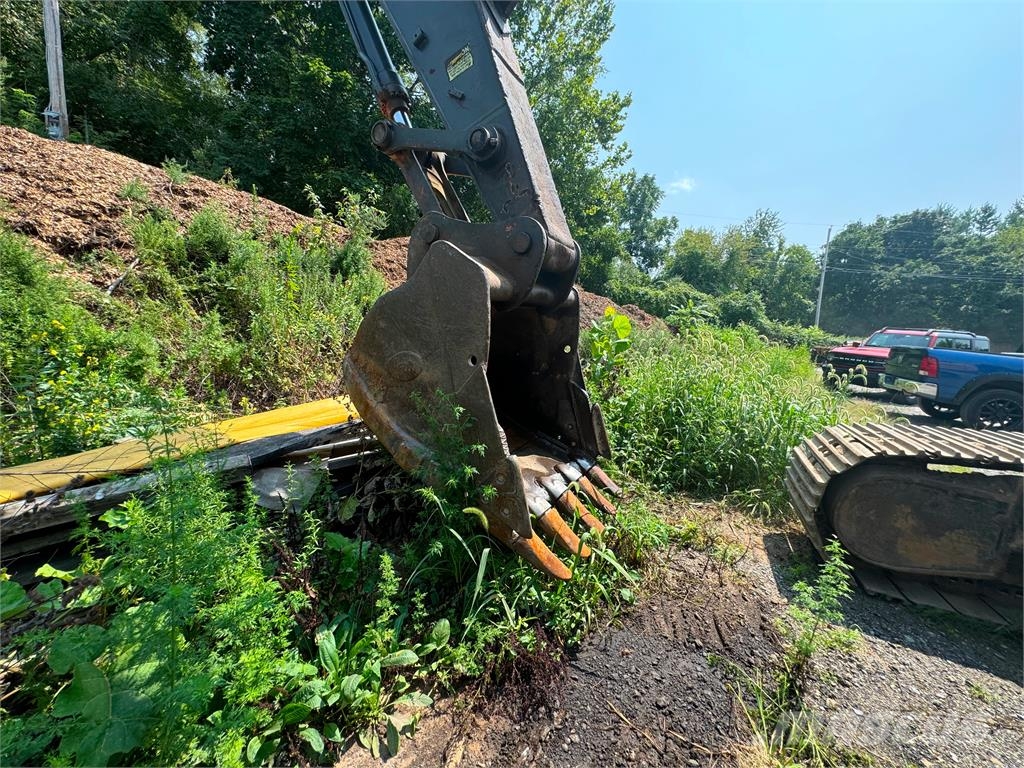 John Deere 350DLC Excavatoare pe șenile
