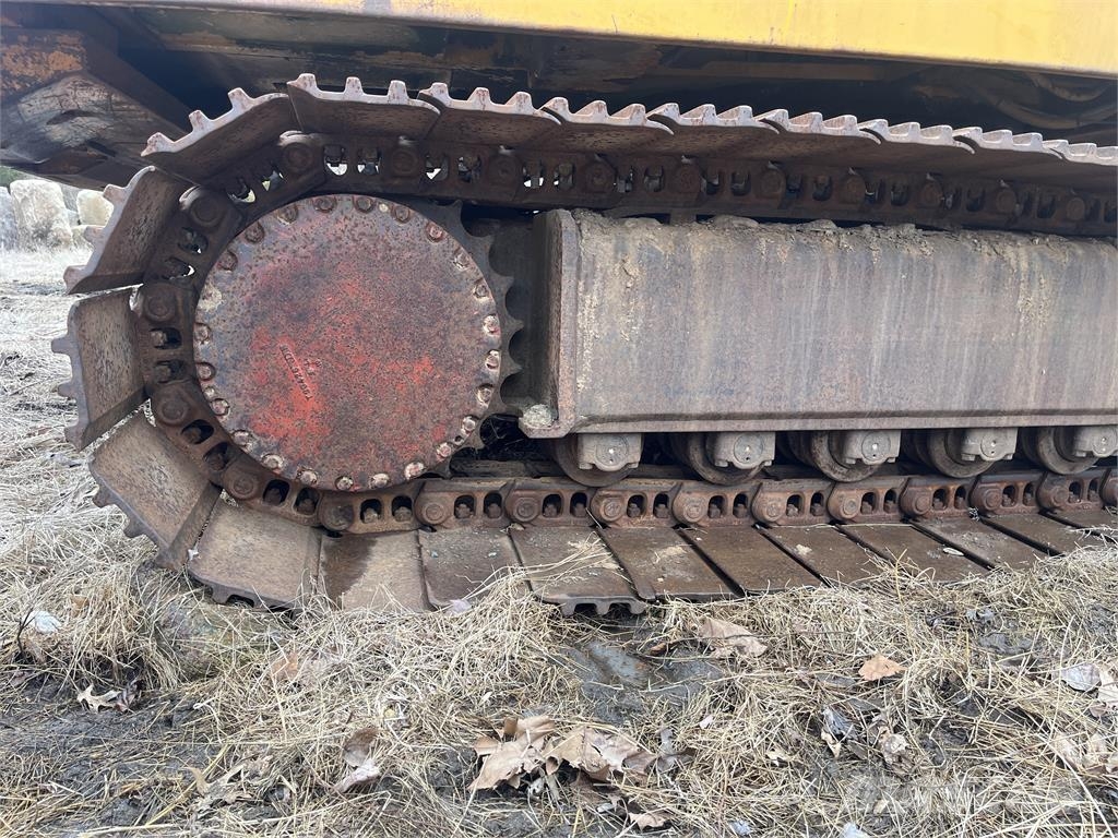 John Deere 690B Excavatoare pe șenile