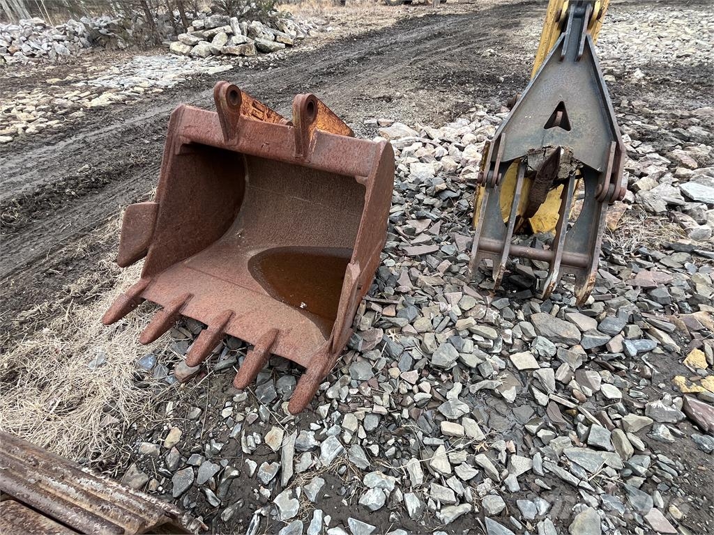 John Deere 690B Excavatoare pe șenile