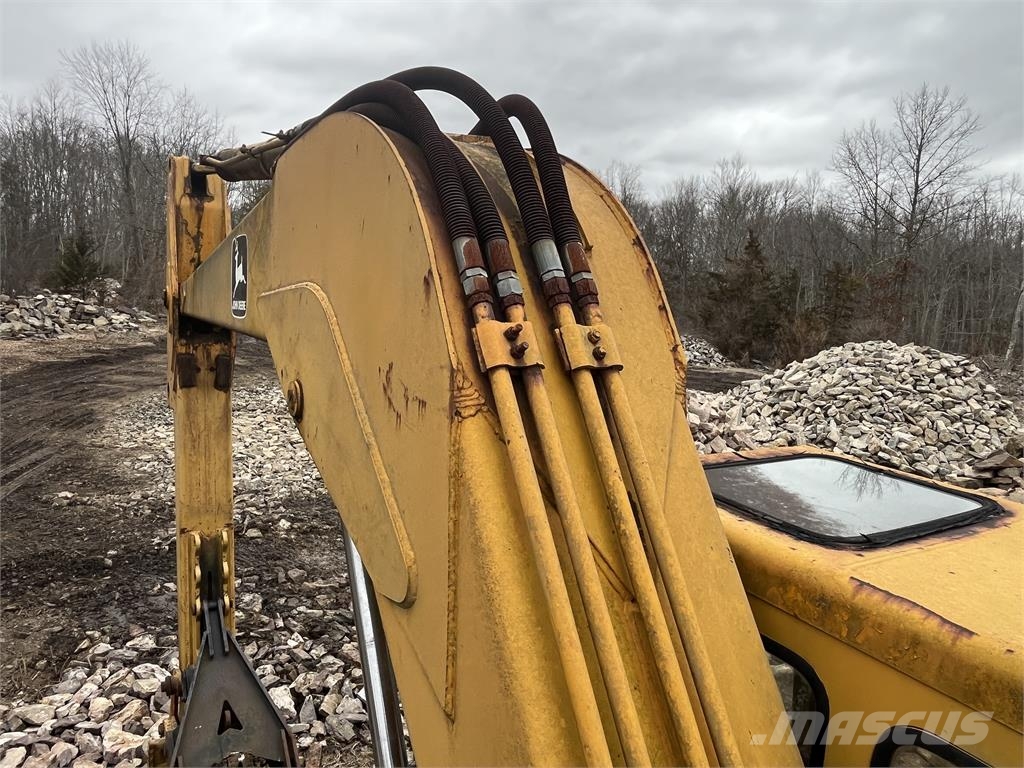 John Deere 690B Excavatoare pe șenile