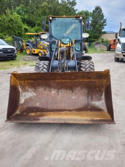John Deere 204L Cargadoras sobre ruedas