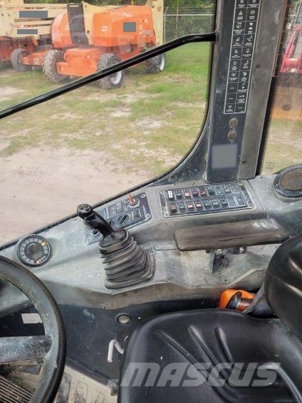 John Deere 204L Cargadoras sobre ruedas