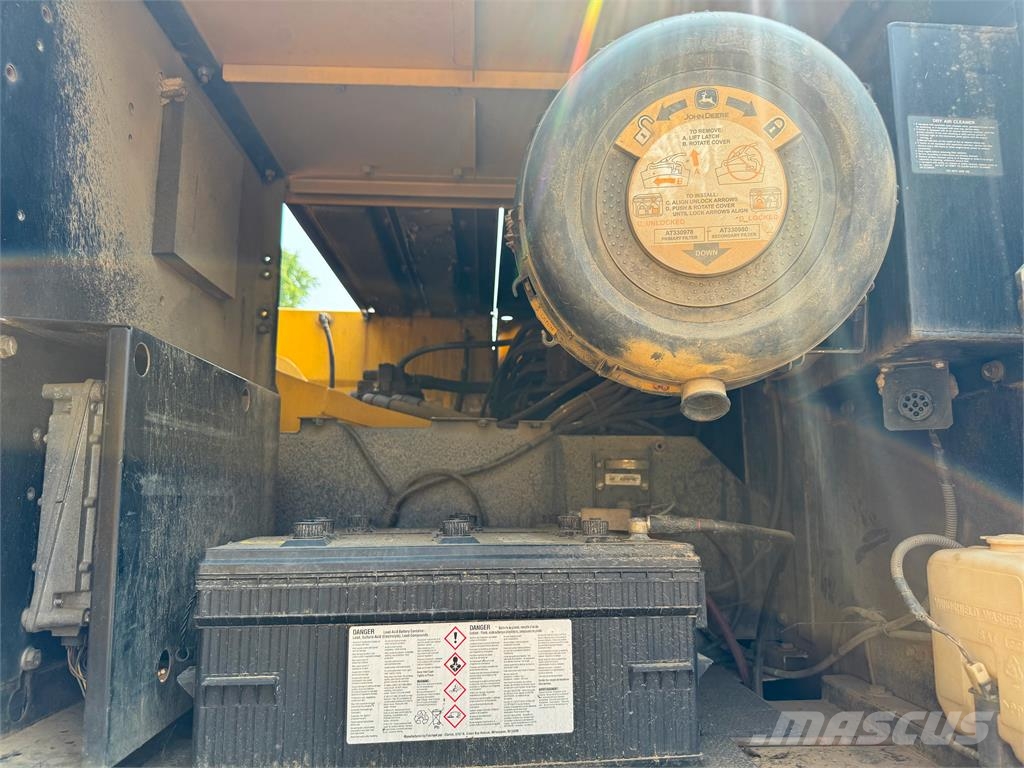 John Deere 350DLC Excavatoare pe șenile
