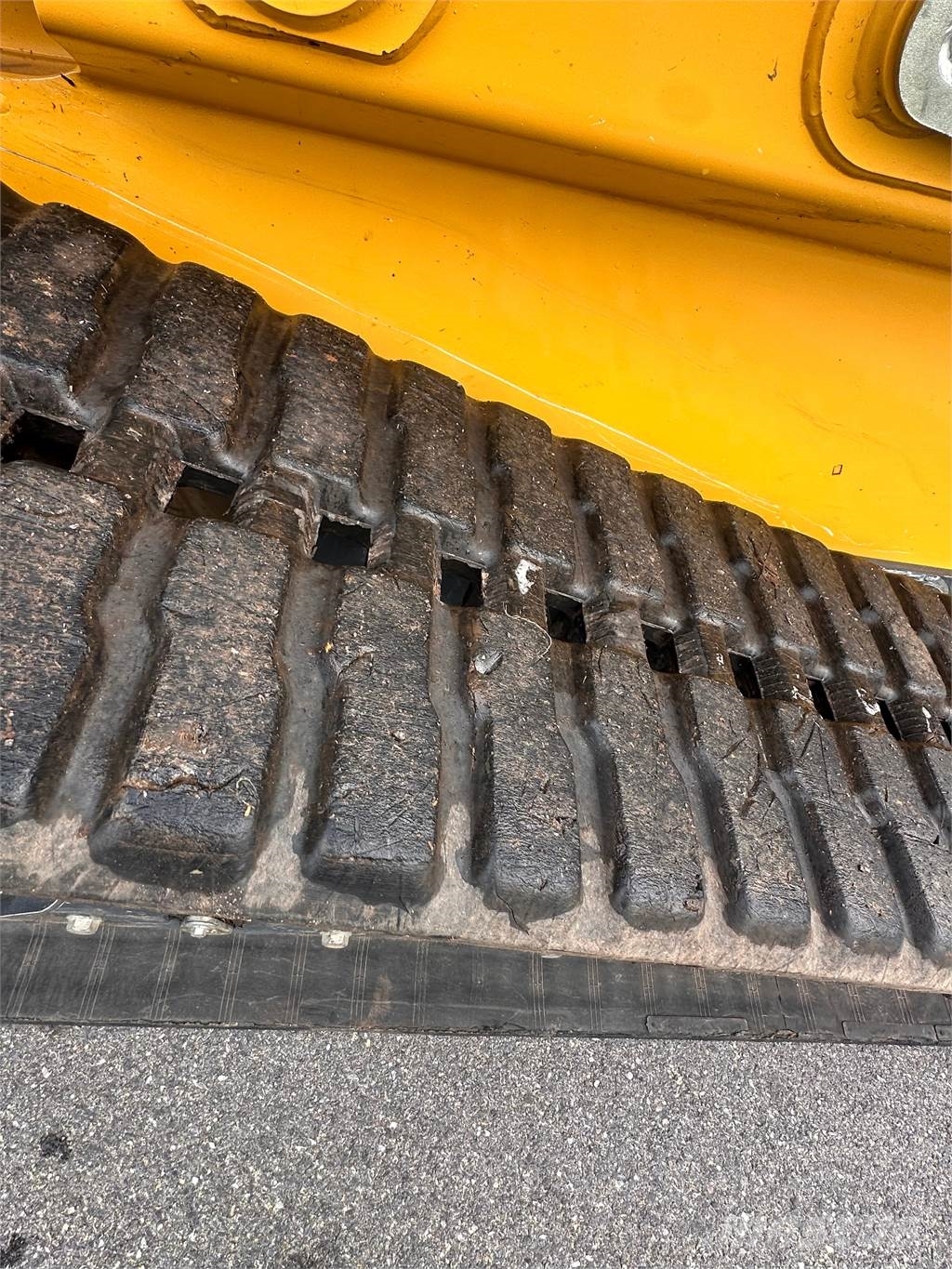 John Deere 333G 滑移轉向裝載機
