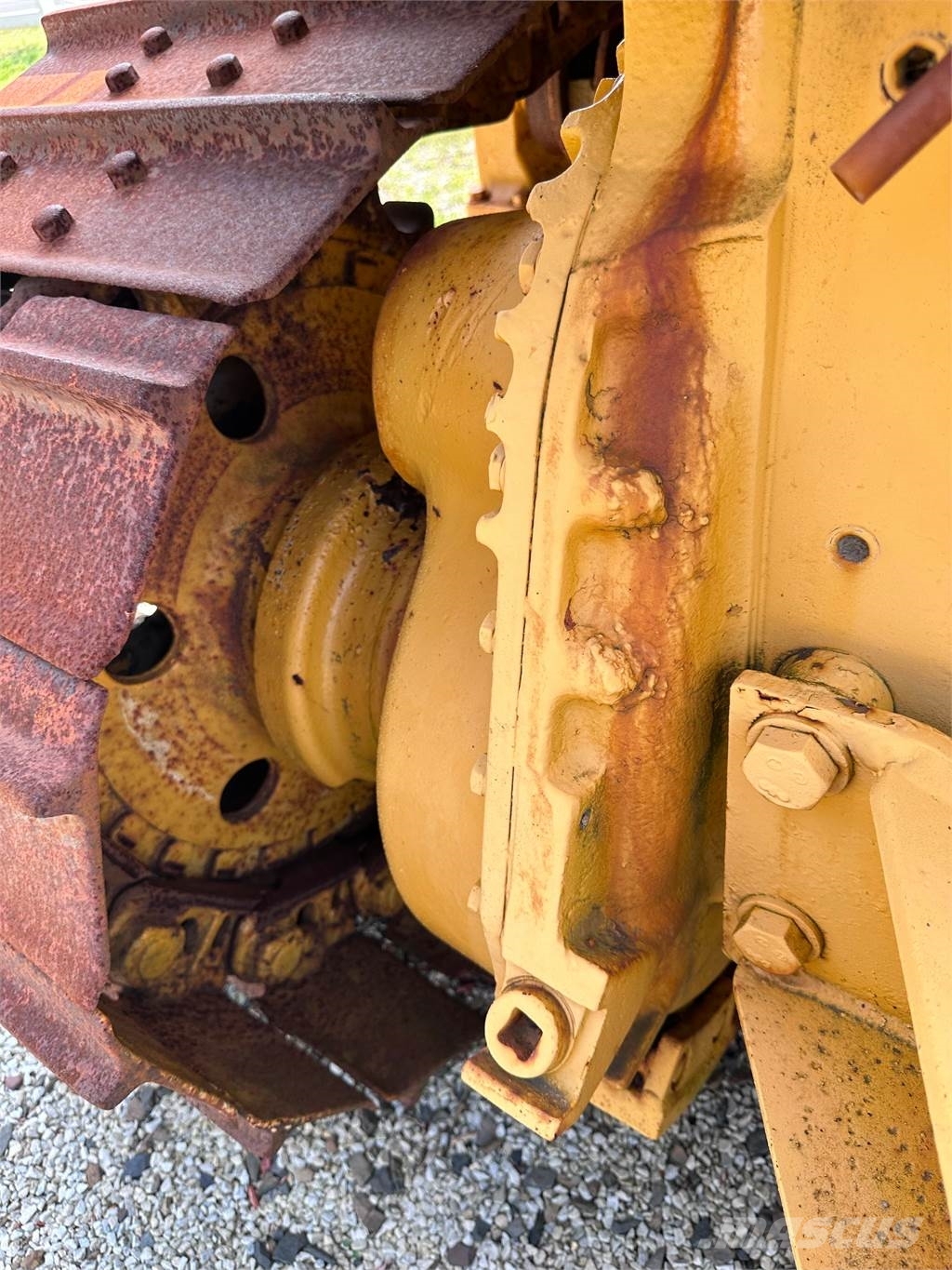 Komatsu D53 A-17 Crawler dozers