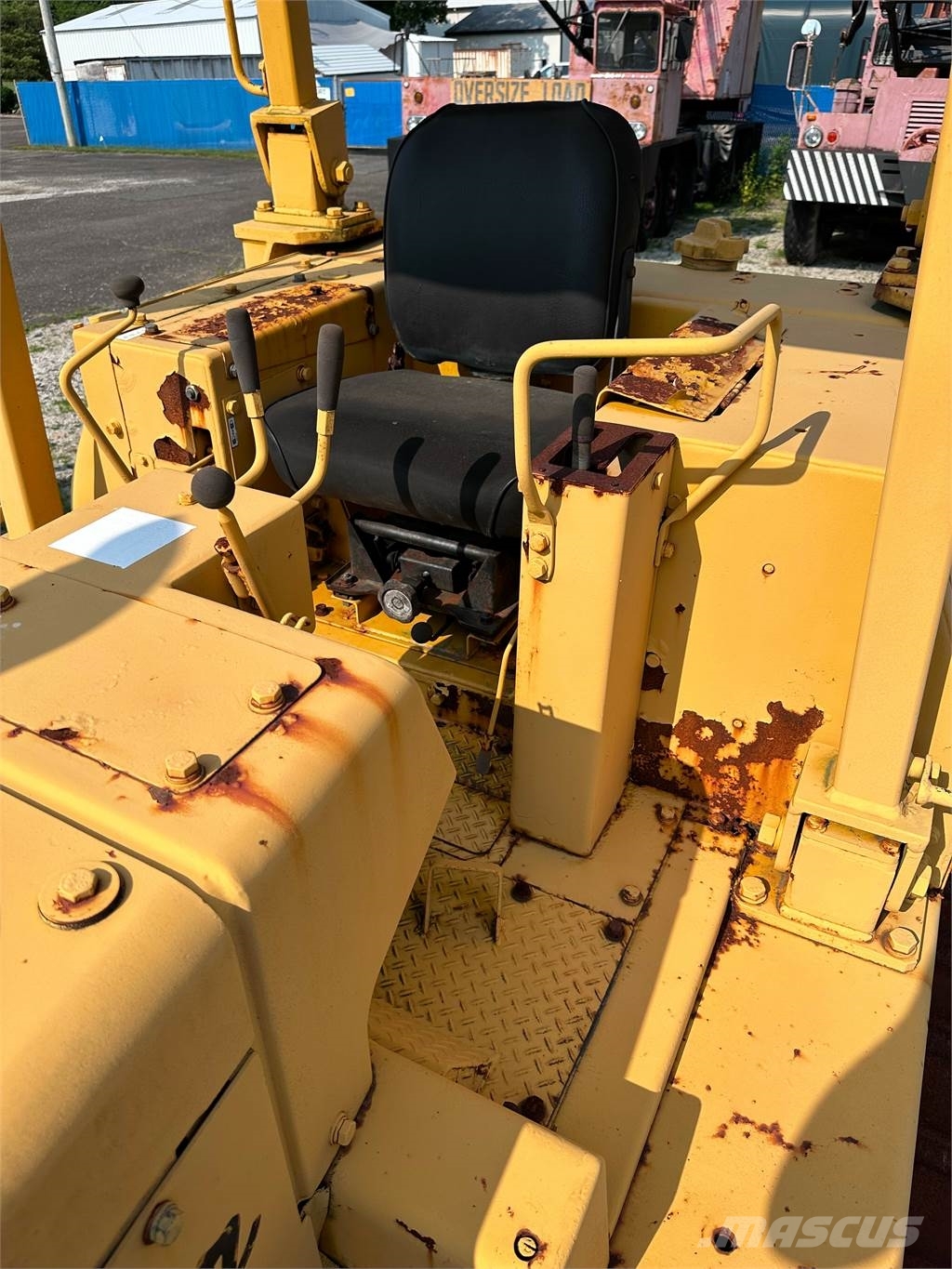 Komatsu D53 A-17 Crawler dozers