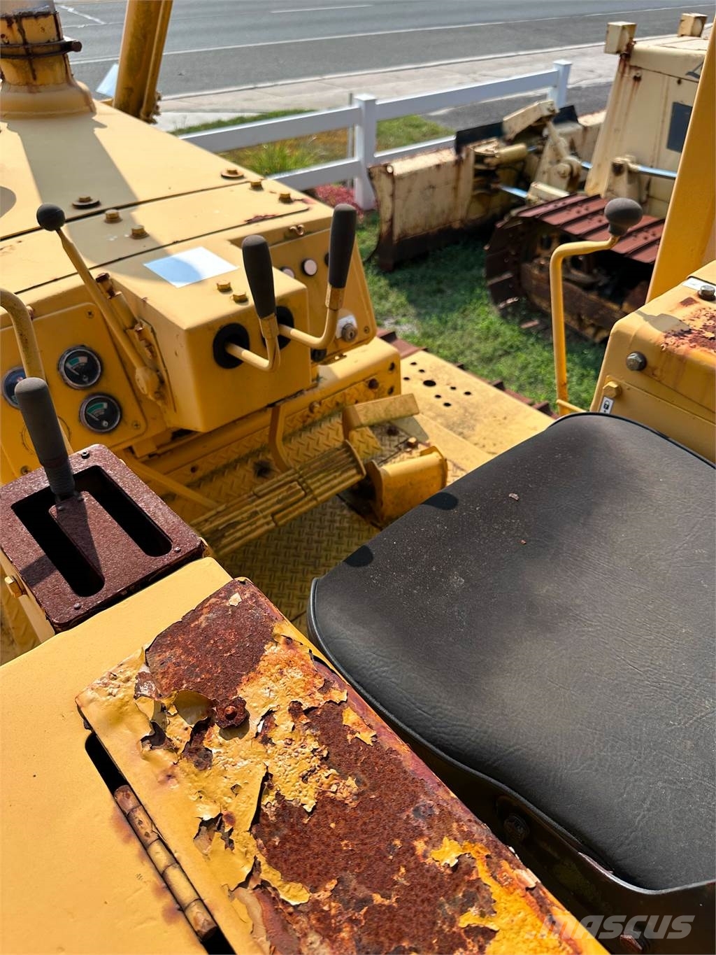 Komatsu D53 A-17 Crawler dozers