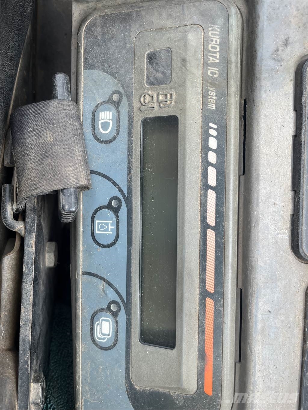 Kubota KX121-3SS Roomikekskavaatorid