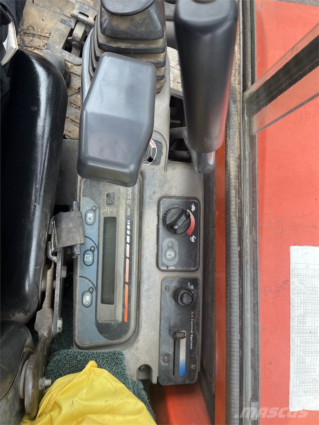 Kubota KX121-3SS Roomikekskavaatorid