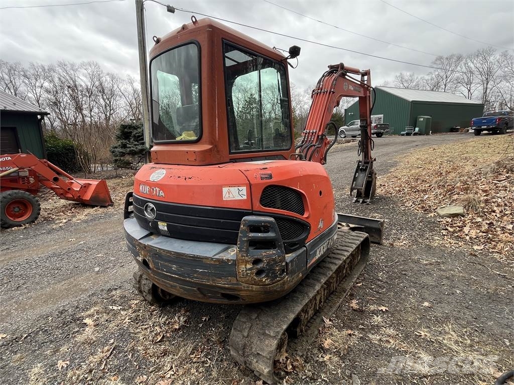 Kubota KX121-3SS Roomikekskavaatorid
