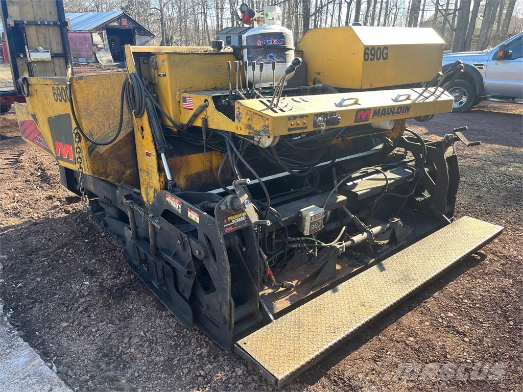 Mauldin 690G Asfaltutleggere
