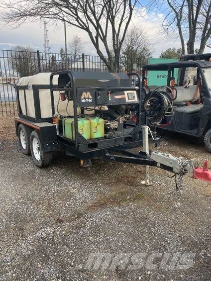 MI-T-M CORPORATION Trailer-Mounted Pressure Washer 건설 장비 - 기타