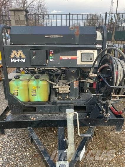MI-T-M CORPORATION Trailer-Mounted Pressure Washer 건설 장비 - 기타