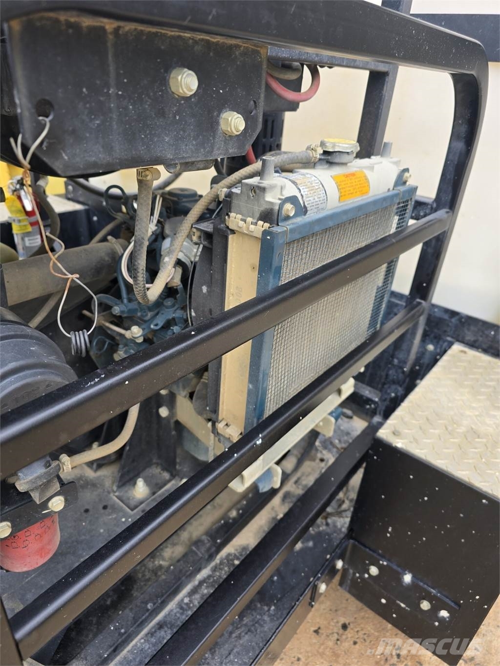 MI-T-M CORPORATION Trailer-Mounted Pressure Washer 건설 장비 - 기타