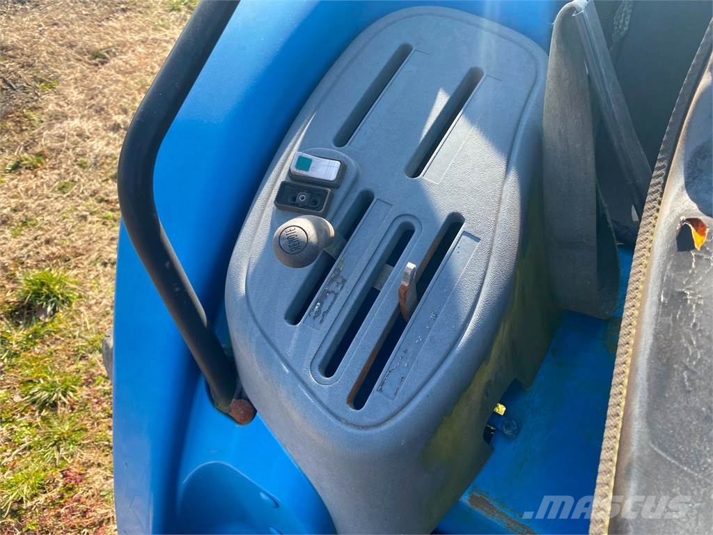 New Holland TC45D Trattori