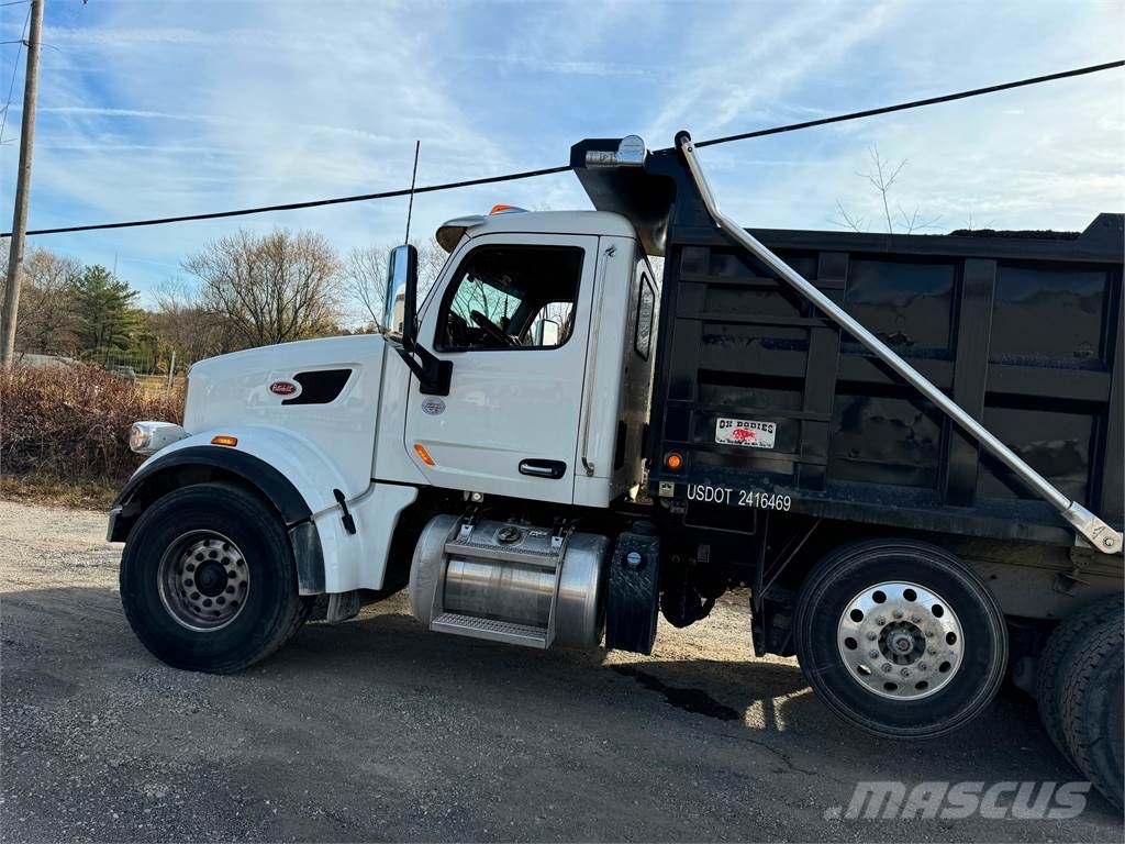 Peterbilt 567 傾卸式卡車