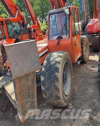 SkyTrak 10054 Telescopic handlers