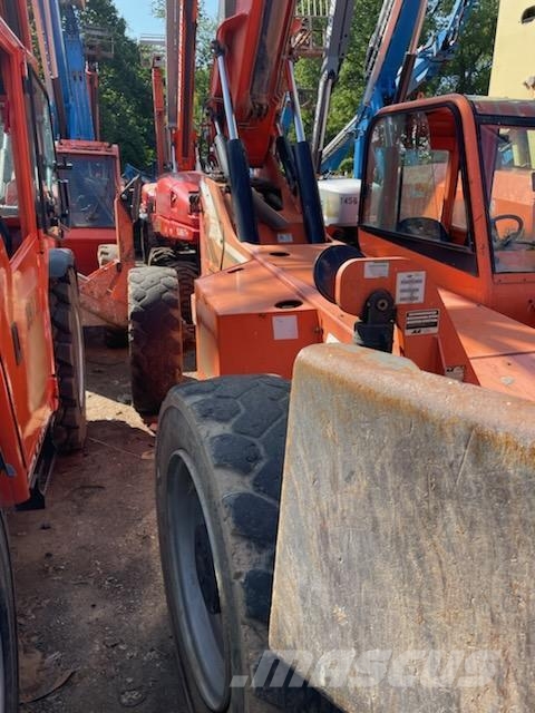 SkyTrak 10054 Telescopic handlers