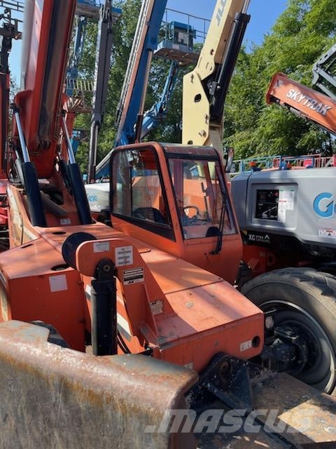 SkyTrak 10054 Telescopic handlers