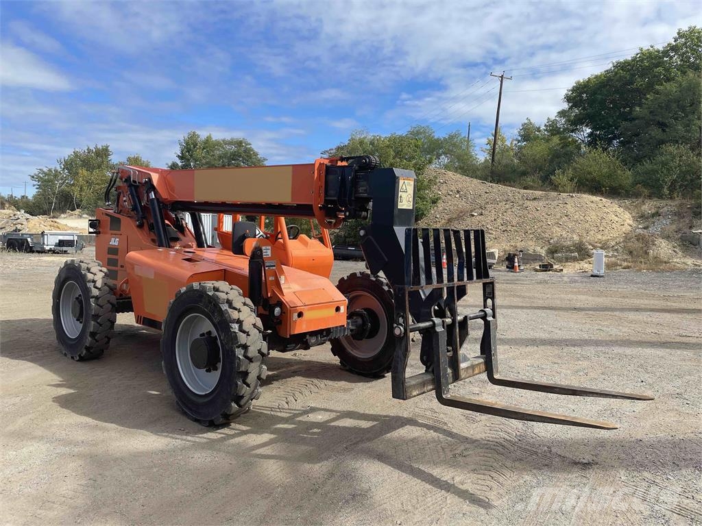 SkyTrak 6036 Telescopic handlers