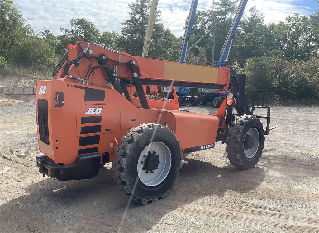 SkyTrak 6036 Telescopic handlers